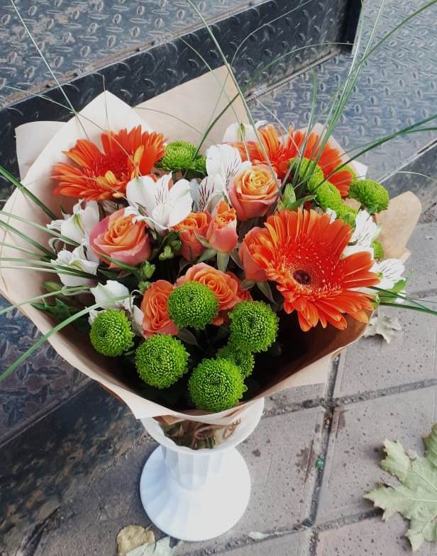 Букет цветов из: Герберы, Хризантемы, Альстромерии и Розы в Данилово
