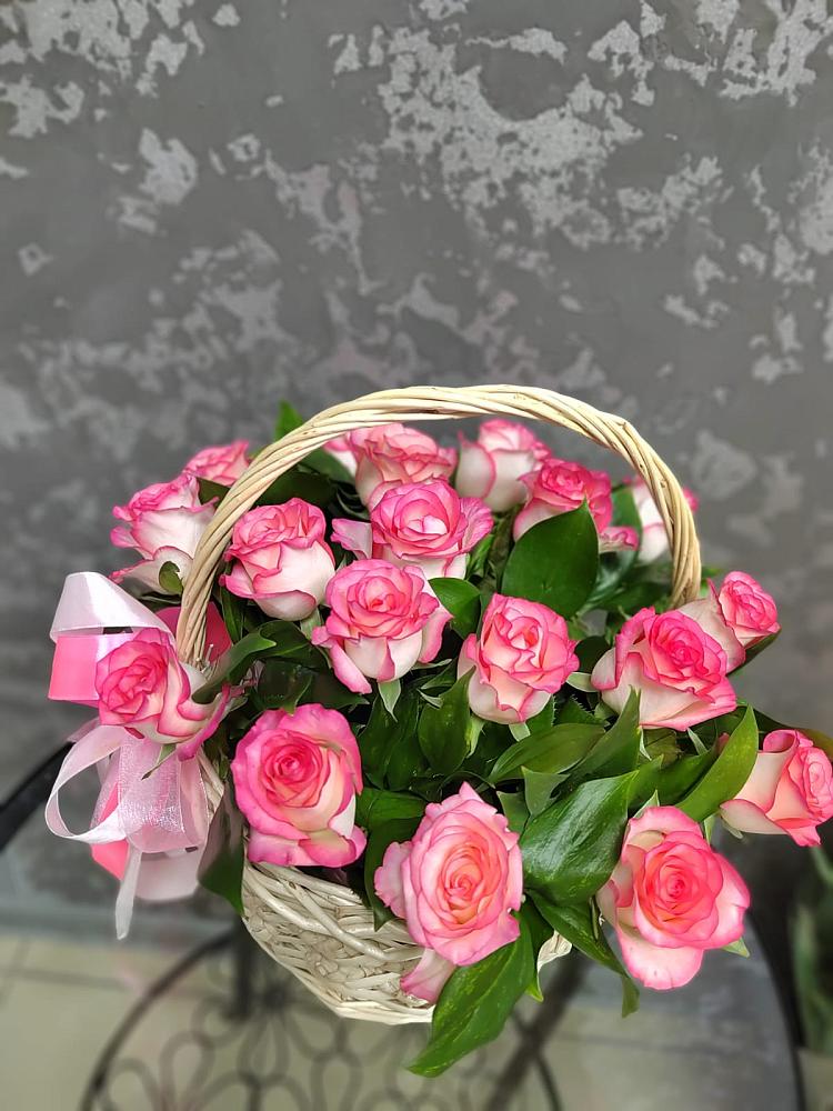 Цветочная композиция из Розы в корзине в Данилово