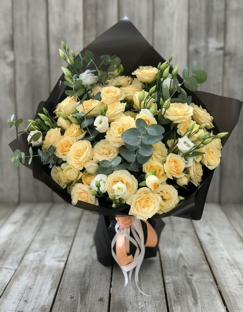 Букет цветов из: Розы и Лизиантусы в Данилово