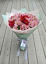 Букет цветов из:  Альстромерии #REPLACE_PRED# Данилово