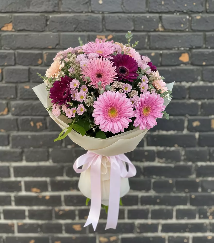 Букет цветов из: Герберы и Хризантемы в Данилово