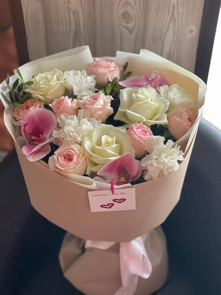 Букет цветов из: Орхидеи, Розы и Гвоздики в Данилово