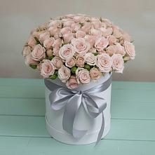 Цветочная композиция из Розы в шляпной коробке в Данилово