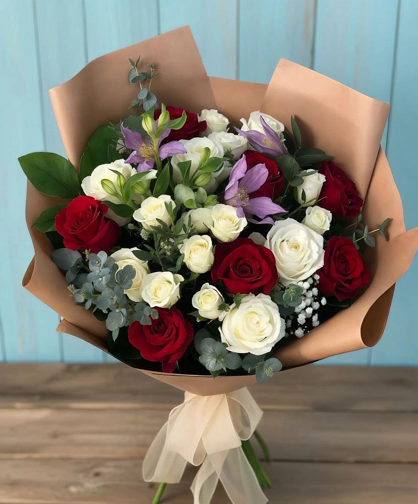 Букет цветов из: Розы и Альстромерии в Данилово